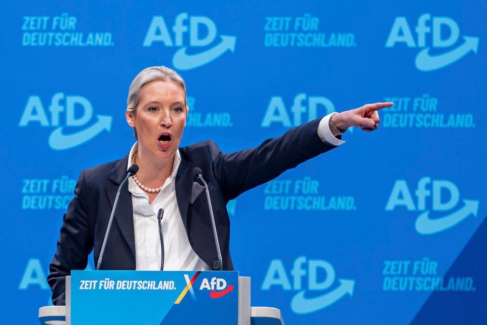 Neue E-Mails belasten AfD-Chefin Weidel in alter Spendenaffäre
