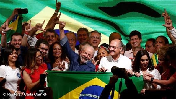 Lula gewinnt Stichwahl in Brasilien – Bolsonaro fordert Annullierung