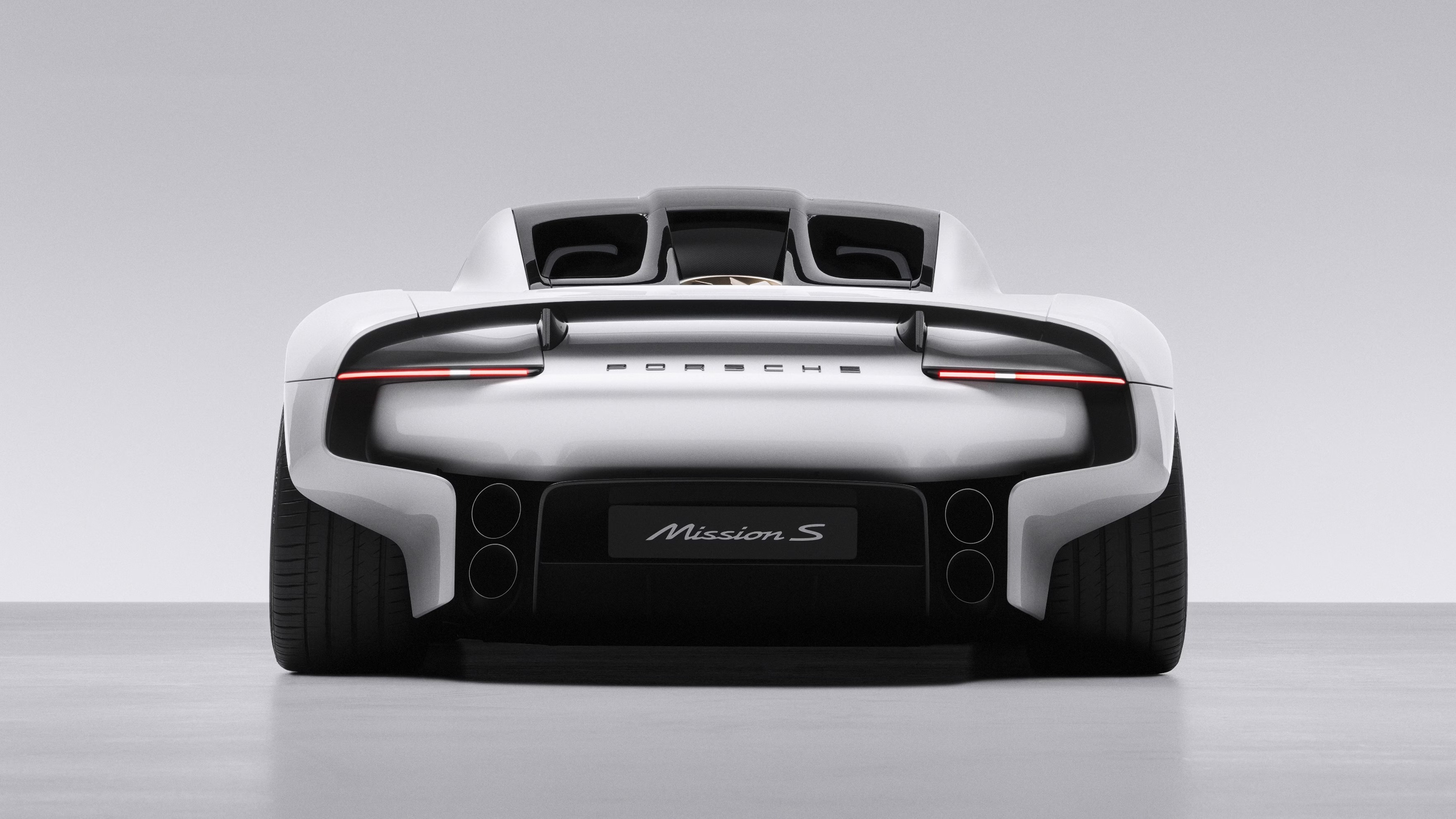 Inspiriert von Ikonen vereint die Formensprache Vergangenheit und Zukunft zu einem Design mit echter Porsche DNA.